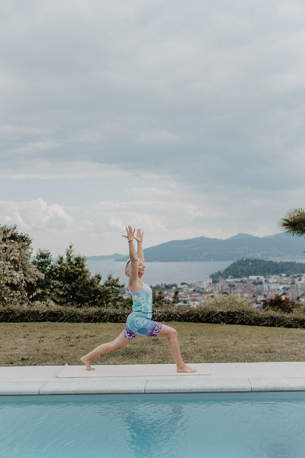Mono Corto de Yoga Spirit Mandala Aqua | Konekto